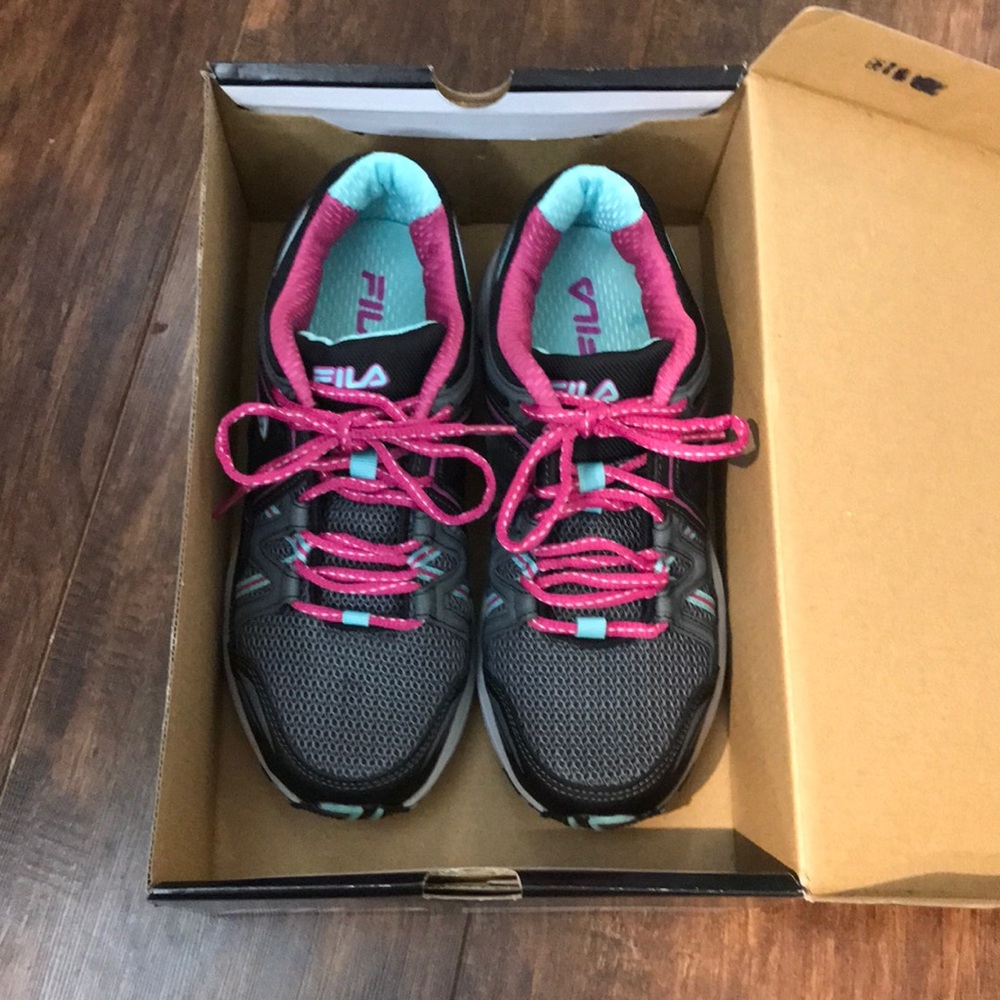 FILA Running Shoes